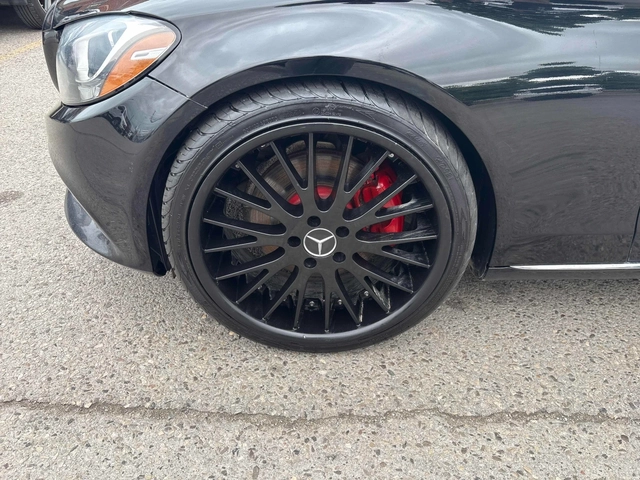 Mercedes-Benz C 300 - автомобили, коли, обяви за нови и употребявани 6