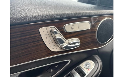 Mercedes-Benz C 300 - автомобили, коли, обяви за нови и употребявани 9