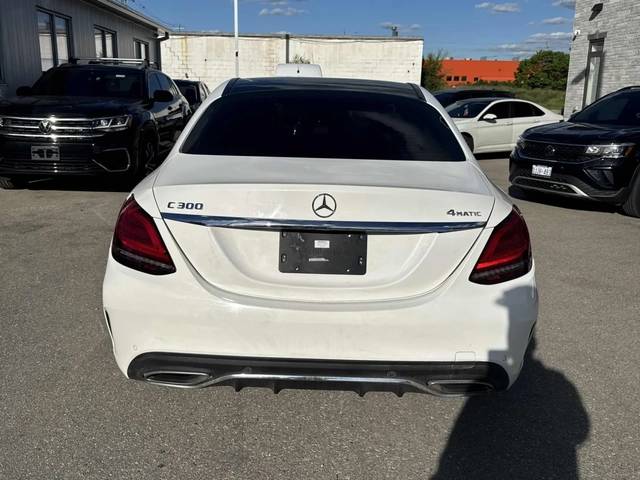Mercedes-Benz C 300 * CARFAX * АВТО КРЕДИТ * - автомобили, коли, обяви за нови и употребявани 4