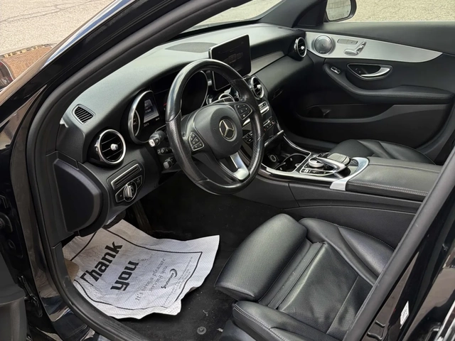 Mercedes-Benz C 300 * CARFAX * АВТО КРЕДИТ * - автомобили, коли, обяви за нови и употребявани 5