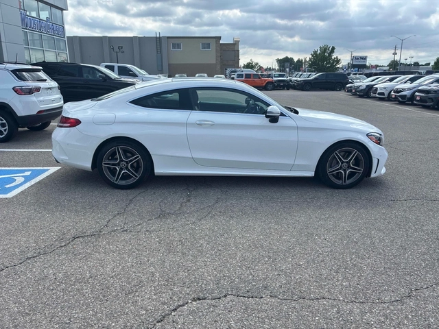 Mercedes-Benz C 300 4MATIC * ПОДГРЕВ * ПАНОРАМА * 360 * CARFAX - автомобили, коли, обяви за нови и употребявани 2