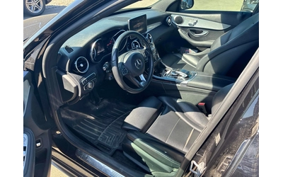 Mercedes-Benz C 300 4MATIC/AMG-PACK/Podgrev/Pano/360 - автомобили, коли, обяви за нови и употребявани 7