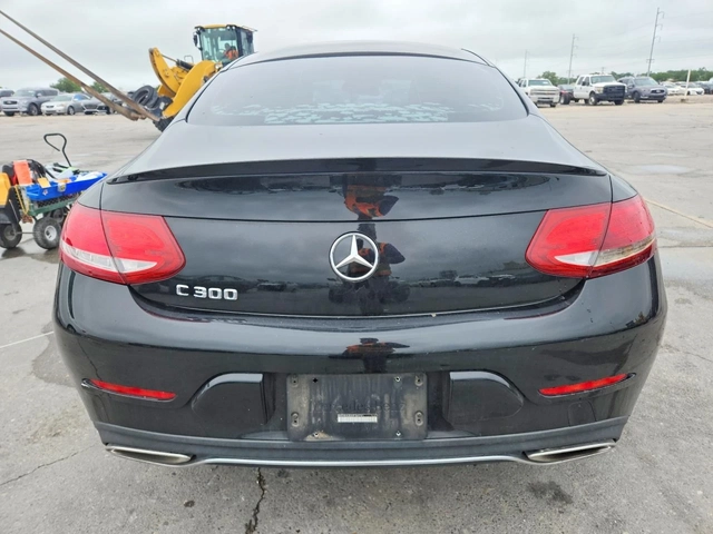 Mercedes-Benz C 300 Coupe - автомобили, коли, обяви за нови и употребявани 8