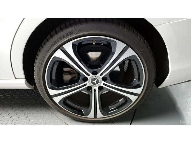 Mercedes-Benz C 300 360 КАМЕРА* ПОДГРЕВ* ПАНОРАМА* ПАМЕТ* ДИСТРОНИК - автомобили, коли, обяви за нови и употребявани 4