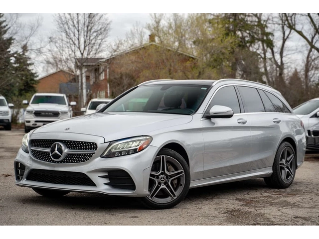 Mercedes-Benz C 300 4MATIC | Sport pack | Panorama - автомобили, коли, обяви за нови и употребявани 0