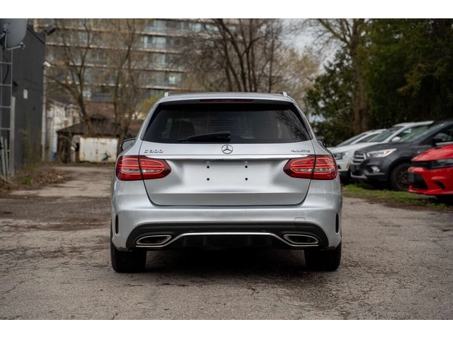 Mercedes-Benz C 300 4MATIC | Sport pack | Panorama - автомобили, коли, обяви за нови и употребявани 2