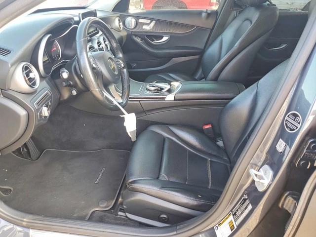 Mercedes-Benz C 300 - автомобили, коли, обяви за нови и употребявани 8