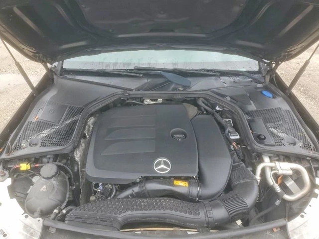 Mercedes-Benz C 300 - автомобили, коли, обяви за нови и употребявани 10