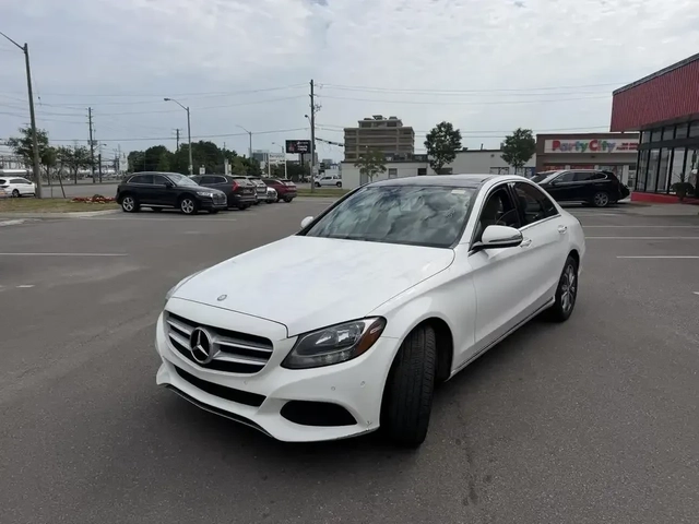Mercedes-Benz C 300 4MATIC | Panoramic | CarPlay | Blind Spot - автомобили, коли, обяви за нови и употребявани 2
