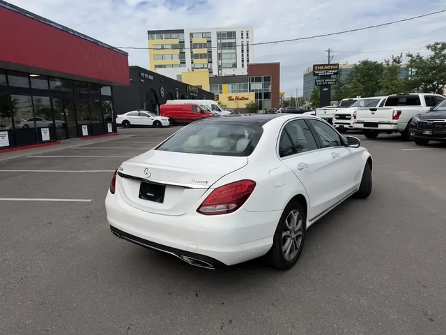 Mercedes-Benz C 300 4MATIC | Panoramic | CarPlay | Blind Spot - автомобили, коли, обяви за нови и употребявани 3