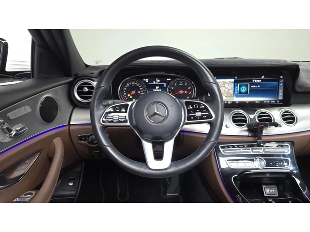 Mercedes-Benz C 300 Avantgarde - автомобили, коли, обяви за нови и употребявани 10