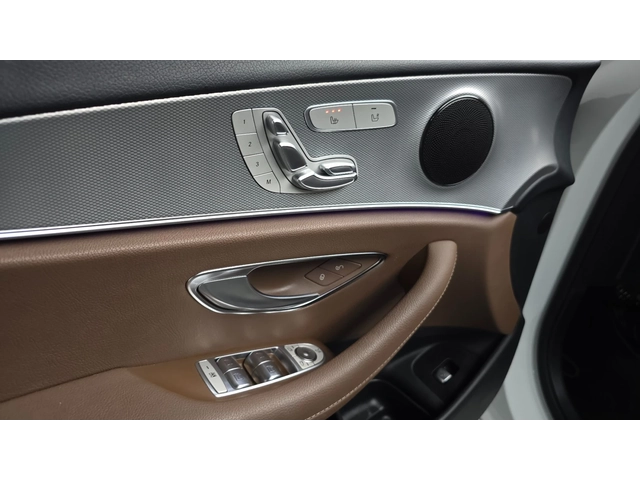 Mercedes-Benz C 300 Avantgarde - автомобили, коли, обяви за нови и употребявани 7