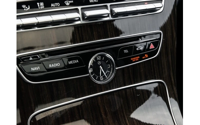 Mercedes-Benz C 300 4MATIC | AMG Pack | Keyless | Мъртва точка - автомобили, коли, обяви за нови и употребявани 12