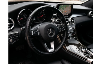 Mercedes-Benz C 300 4MATIC | AMG Pack | Keyless | Мъртва точка - автомобили, коли, обяви за нови и употребявани 6