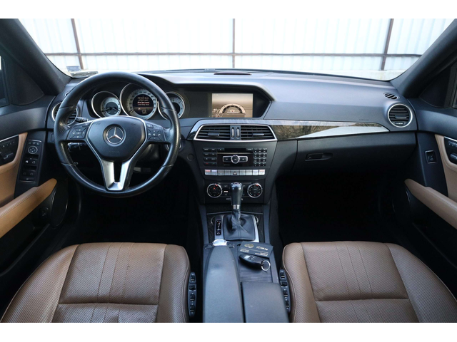 Mercedes-Benz C C - автомобили, коли, обяви за нови и употребявани 15