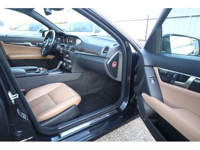 Mercedes-Benz C C - автомобили, коли, обяви за нови и употребявани 29