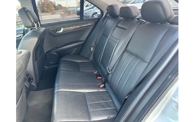 Mercedes-Benz C 350 ГАЗОВА УРЕДБА* 272к.с* КОЖА* НАВИГАЦИЯ - автомобили, коли, обяви за нови и употребявани 12