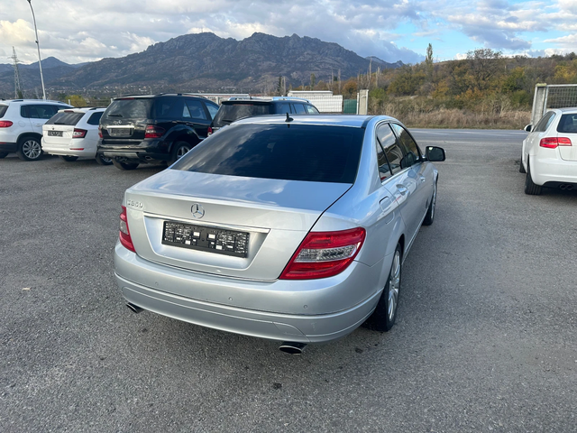 Mercedes-Benz C 350 ГАЗОВА УРЕДБА* 272к.с* КОЖА* НАВИГАЦИЯ - автомобили, коли, обяви за нови и употребявани 7