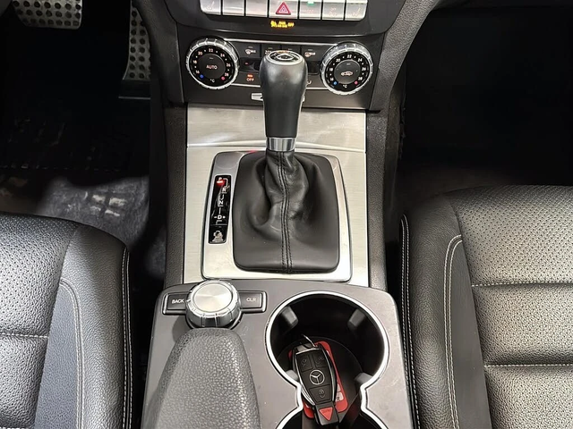 Mercedes-Benz C 350 4MATIC* АвтоКредит* (ЦЕНА ДО БГ) - автомобили, коли, обяви за нови и употребявани 9