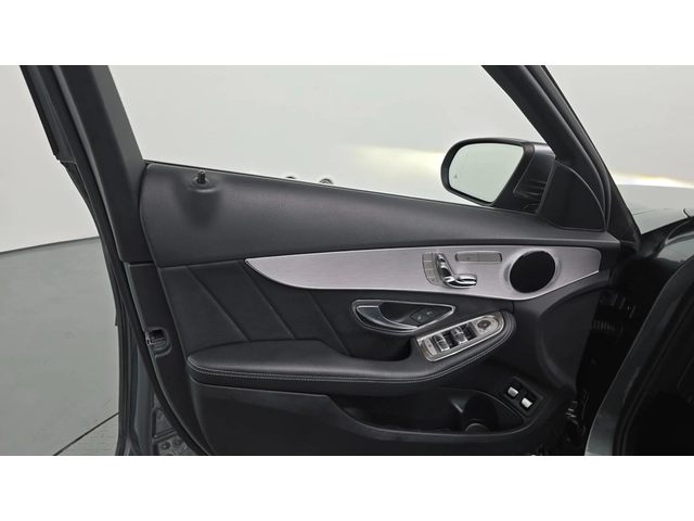 Mercedes-Benz C 350 E Hybrid - автомобили, коли, обяви за нови и употребявани 10