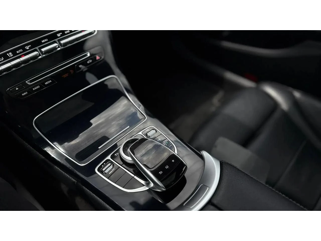 Mercedes-Benz C 400 * AMG PACK* DISTRONIC* PANO* BURMESTER* - автомобили, коли, обяви за нови и употребявани 15