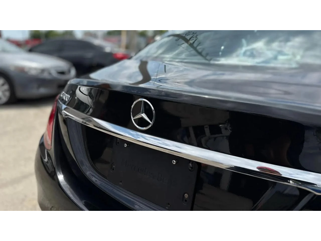 Mercedes-Benz C 400 * AMG PACK* DISTRONIC* PANO* BURMESTER* - автомобили, коли, обяви за нови и употребявани 3