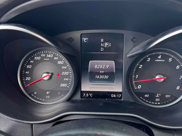 Mercedes-Benz C 400 AMG LINE/CARFAX/Подгрев/Панорама/Памет/Burmester - автомобили, коли, обяви за нови и употребявани 6