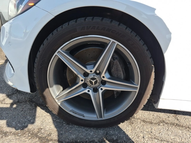 Mercedes-Benz C 400 AMG * RED INTERIOR * BURMSTER * BLIND SPOT * CARFA - автомобили, коли, обяви за нови и употребявани 4