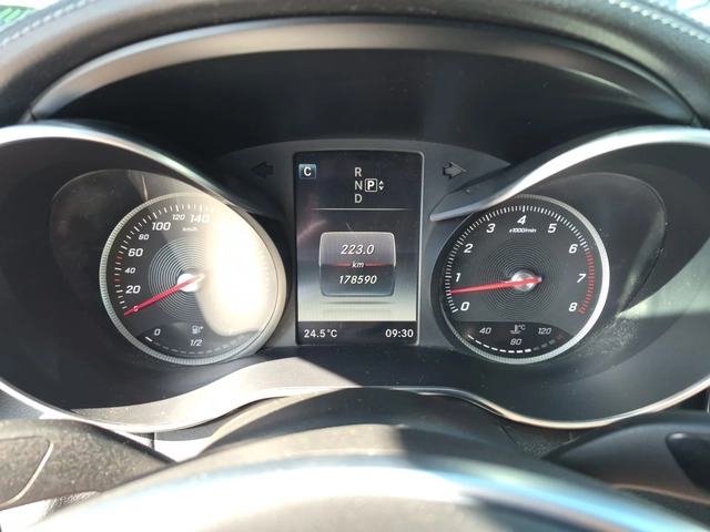 Mercedes-Benz C 400 AMG * RED INTERIOR * BURMSTER * BLIND SPOT * CARFA - автомобили, коли, обяви за нови и употребявани 7