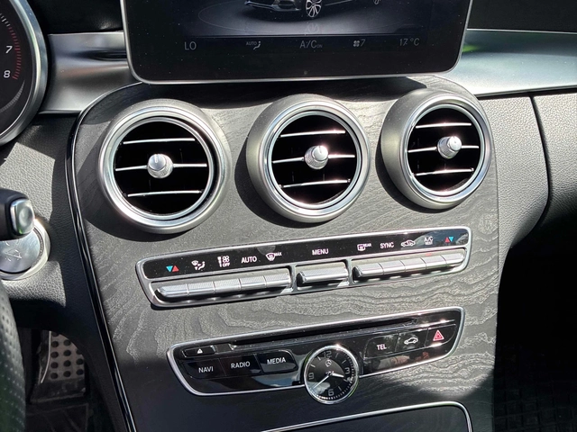 Mercedes-Benz C 400 AMG * ПАНОРАМА * BURMESTER * CARFAX * - автомобили, коли, обяви за нови и употребявани 7