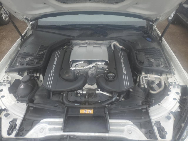 Mercedes-Benz C 63 AMG V8* КЛИП НА ДВИГАТЕЛ* РЕАЛНИ КМ!!! - автомобили, коли, обяви за нови и употребявани 10