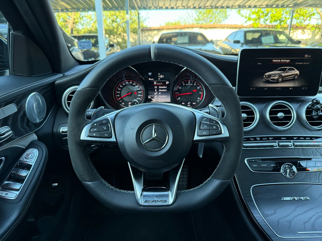 Mercedes-Benz C 63 AMG S - автомобили, коли, обяви за нови и употребявани 10