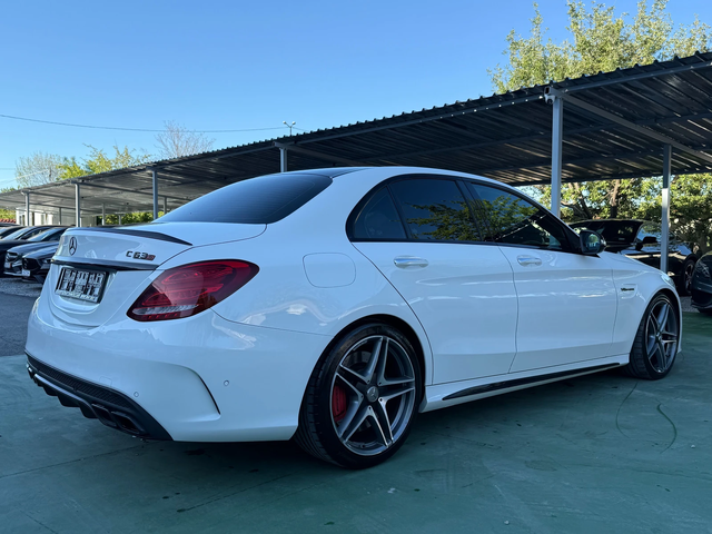 Mercedes-Benz C 63 AMG S - автомобили, коли, обяви за нови и употребявани 3