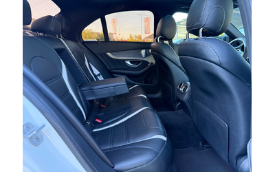 Mercedes-Benz C 63 AMG S - автомобили, коли, обяви за нови и употребявани 9