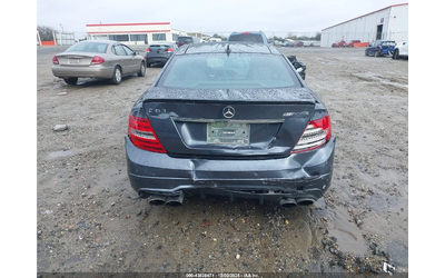 mercedes-benz-c-63-amg - 4