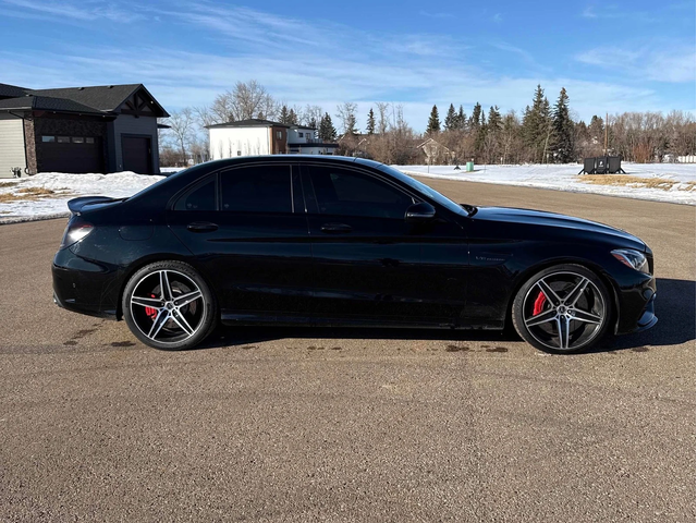 Mercedes-Benz C 63 AMG С РЕГИСТРАЦИЯ & АВТО КРЕДИТ - автомобили, коли, обяви за нови и употребявани 3