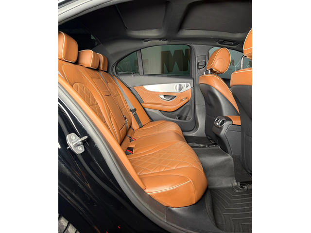 Mercedes-Benz C 63 AMG Sedan* Carbon* Performance* Burm* Pano* 360 - автомобили, коли, обяви за нови и употребявани 11