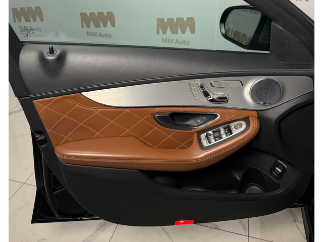 Mercedes-Benz C 63 AMG Sedan* Carbon* Performance* Burm* Pano* 360 - автомобили, коли, обяви за нови и употребявани 5