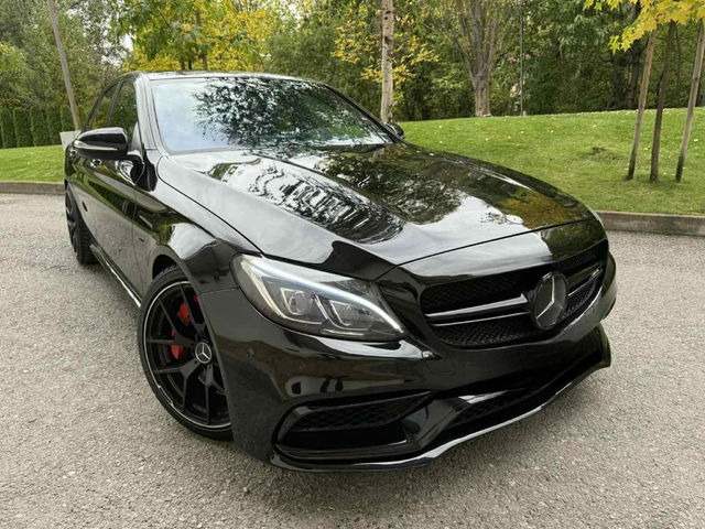 Mercedes-Benz C 63 AMG S / PERFORMANCE - автомобили, коли, обяви за нови и употребявани 0