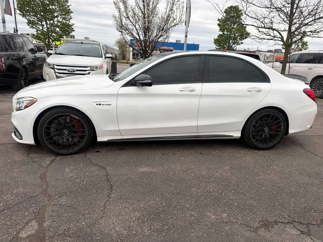 Mercedes-Benz C 63 AMG S * 360* DISTRONIC* BUMERSTER * ПАНО * CARFAX - автомобили, коли, обяви за нови и употребявани 1