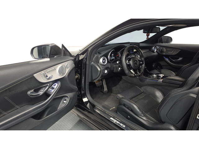 Mercedes-Benz C 63 AMG * Ceramic* 360* Pano* Ambient* - автомобили, коли, обяви за нови и употребявани 7