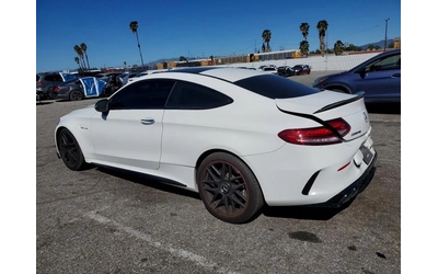 mercedes-benz-c-63-amg - 3