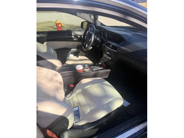 Mercedes-Benz C 63 AMG FACE * LSD * P31 * ПАНОРАМА * CARFAX * - автомобили, коли, обяви за нови и употребявани 7