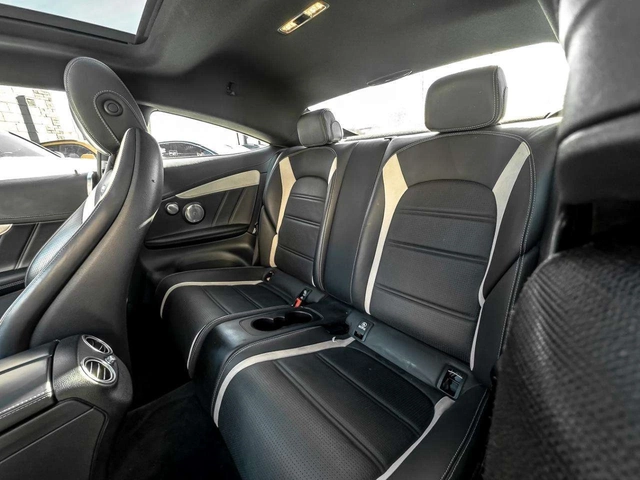 Mercedes-Benz C 63 AMG S COUPE / CARBON FIBER / 360 / DIS / ЦЕНА ДО БГ - автомобили, коли, обяви за нови и употребявани 11