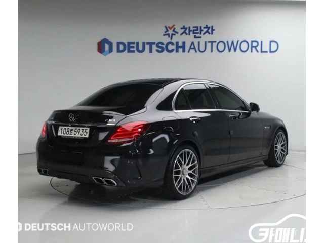 Mercedes-Benz C 63 AMG КОЖА* ПОДГРЕВ* 360* HEAD UP* LINE ASS* PANO* AMBIE - автомобили, коли, обяви за нови и употребявани 1