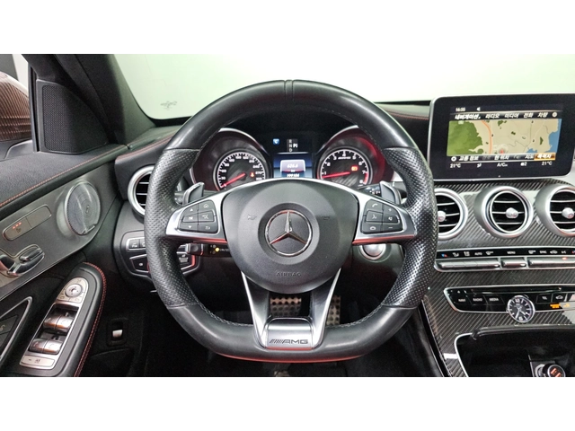 Mercedes-Benz C 63 AMG 4.0 V8 Biturbo - автомобили, коли, обяви за нови и употребявани 10