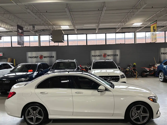 Mercedes-Benz C-Class C300|4MATIC|AMGPKG|NAV|WOOD|CREAMLEATHER|SUNROOF|+ All Wheel Drive - автомобили, коли, обяви за нови и употребявани 2
