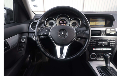 Mercedes-Benz C250 C250 - автомобили, коли, обяви за нови и употребявани 15
