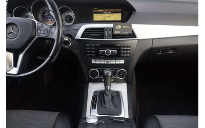 Mercedes-Benz C250 C250 - автомобили, коли, обяви за нови и употребявани 21