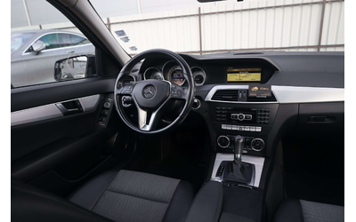 Mercedes-Benz C250 C250 - автомобили, коли, обяви за нови и употребявани 22